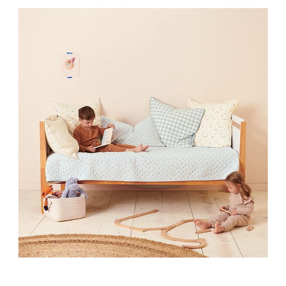 Little Co. by Lauren Conrad Way Up High Rainbow Quilt Set